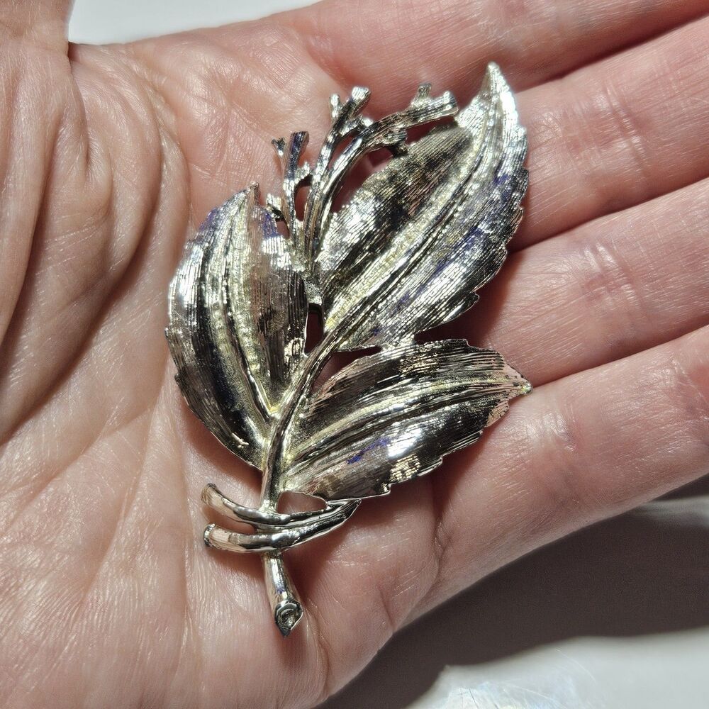Vintage Silver Tone Textured Leaf Brooch